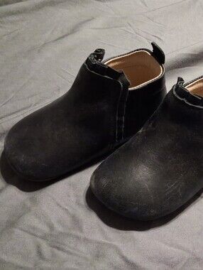 Size 6 Toddler/baby Little Love Bug Mila Low Top Boots